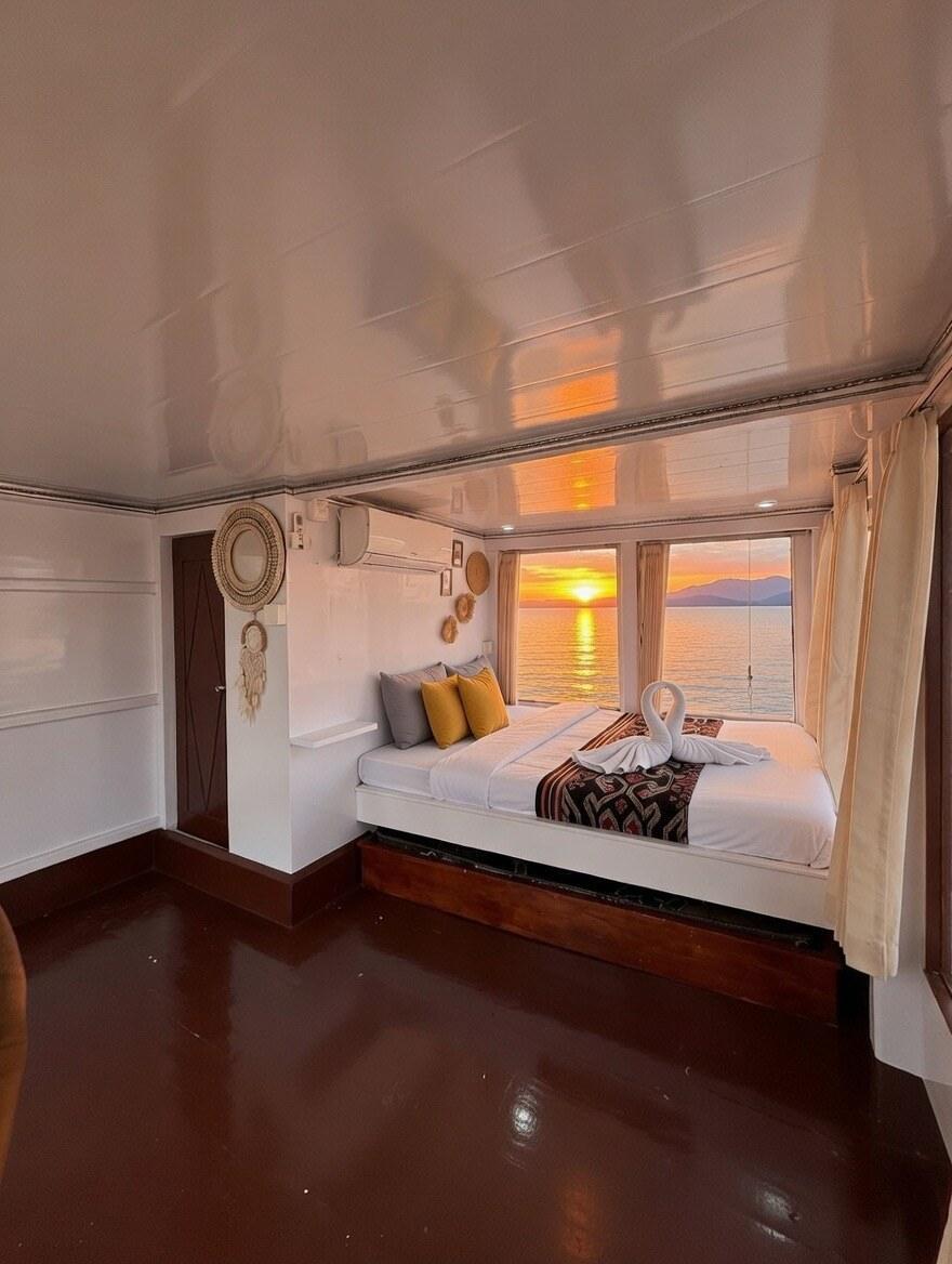Kediri — Private Cabin – King Cirox 2 Phinisi