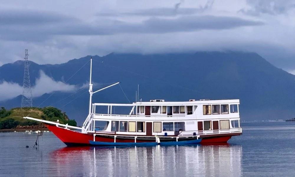 King Cirox 2 Phinisi – Komodo liveaboard on King Cirox 2 Phinisi: open trip by the bunk or the cabin, private charter by the boat